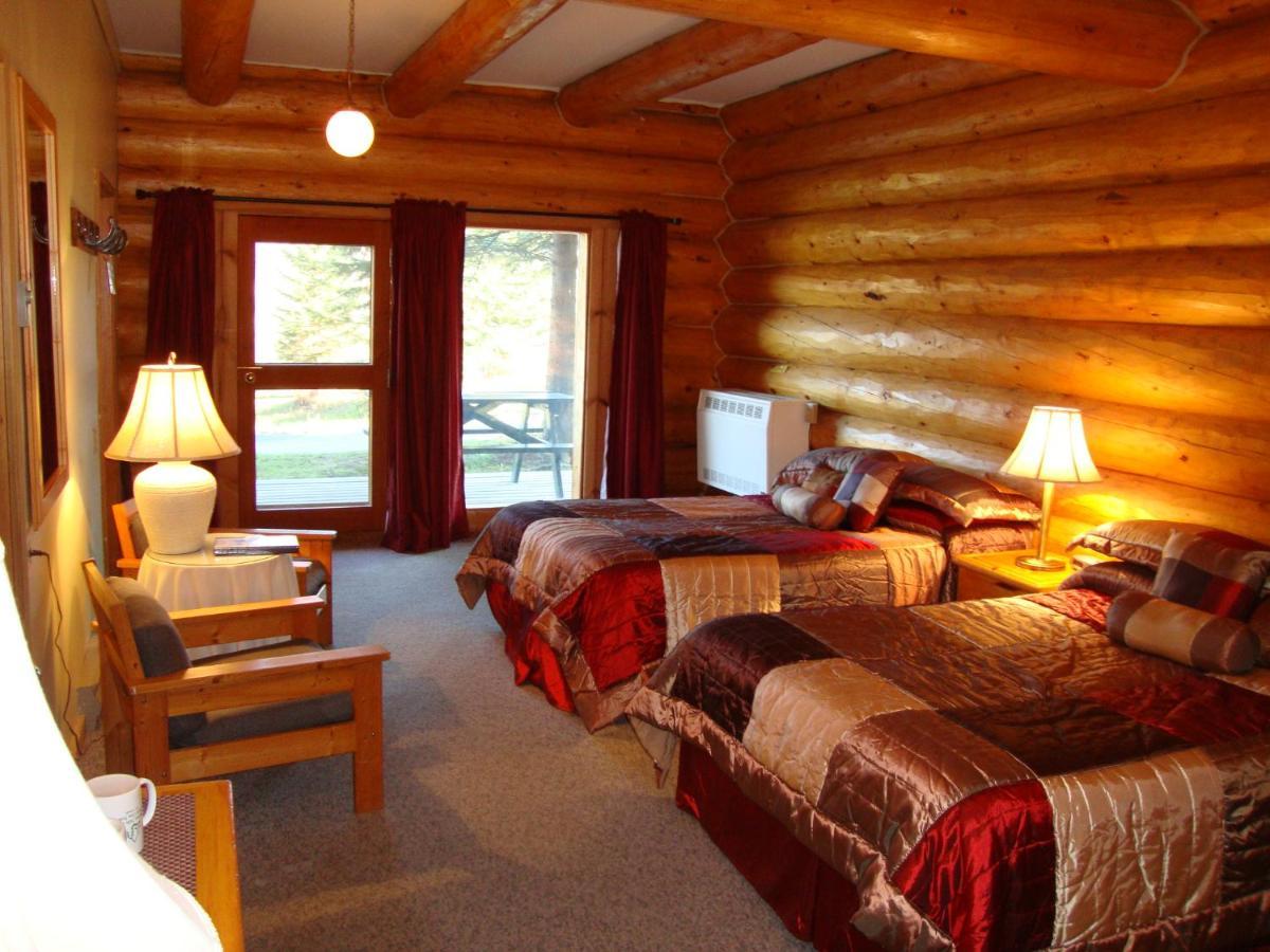 Helmcken Falls Lodge Cabin Rooms And Rv Park كليرووتر المظهر الخارجي الصورة