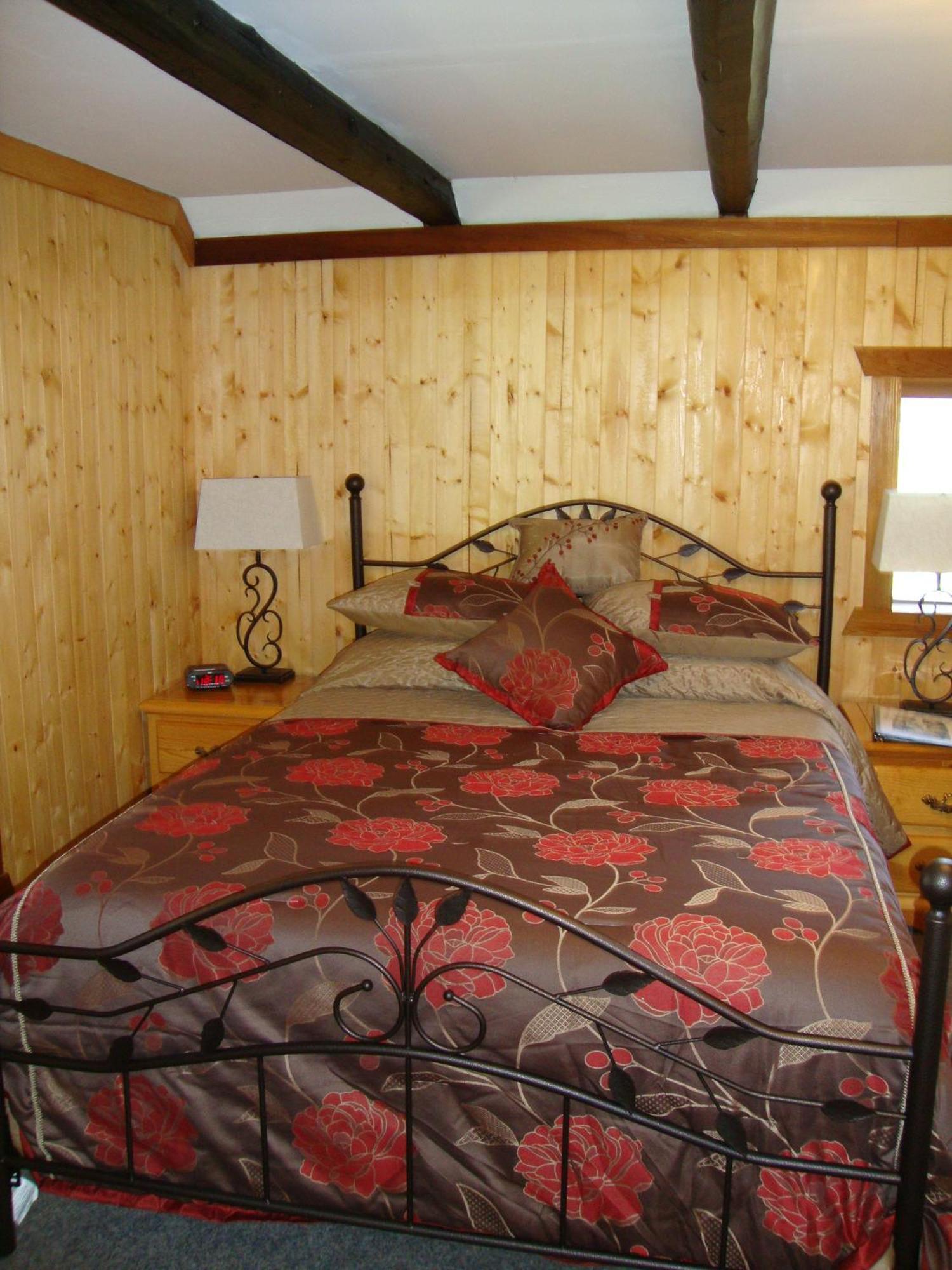 Helmcken Falls Lodge Cabin Rooms And Rv Park كليرووتر المظهر الخارجي الصورة