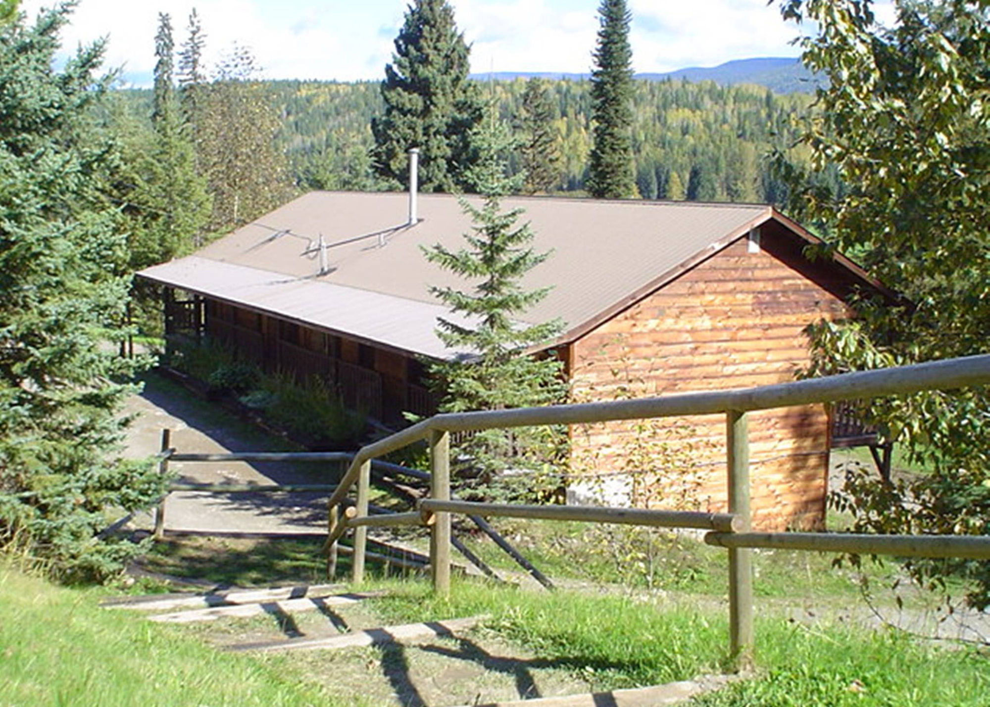 Helmcken Falls Lodge Cabin Rooms And Rv Park كليرووتر المظهر الخارجي الصورة