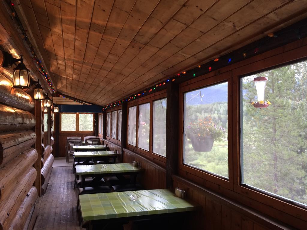 Helmcken Falls Lodge Cabin Rooms And Rv Park كليرووتر المظهر الخارجي الصورة
